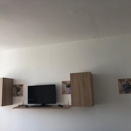 Juti Apartman Эгер Экстерьер фото